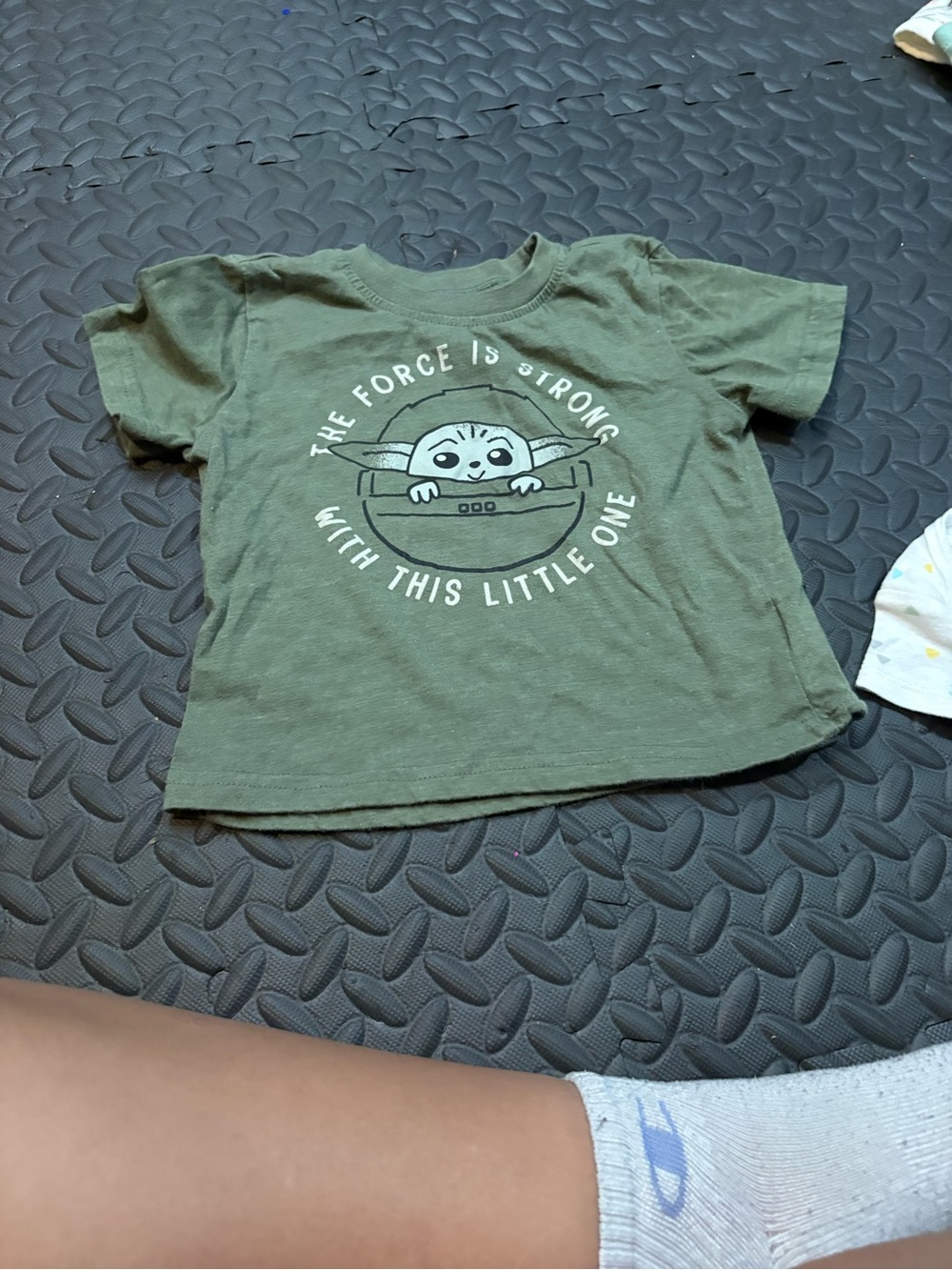 Star Wars Green Baby Yoda Graphic Tee - Kids